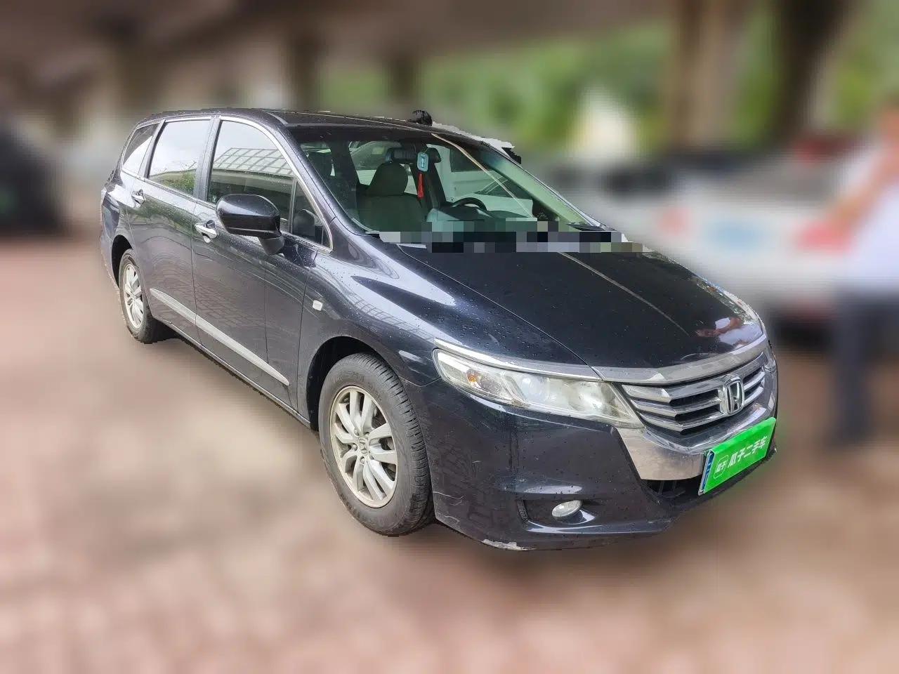 Honda Odyssey 2013 2.4L Comfort Edition — миниатюра 3