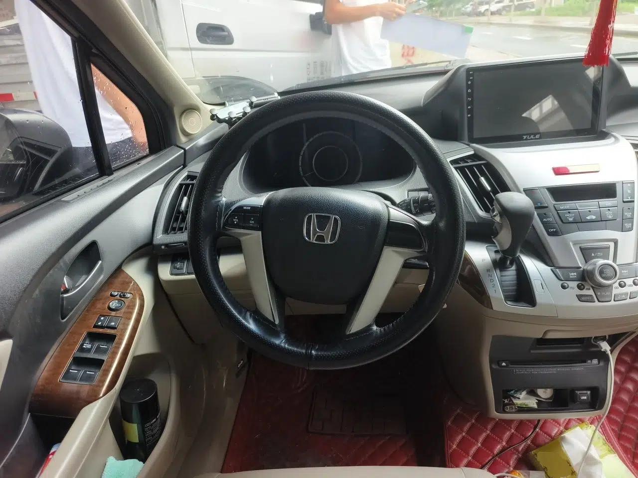 Honda Odyssey 2013 2.4L Comfort Edition — миниатюра 10