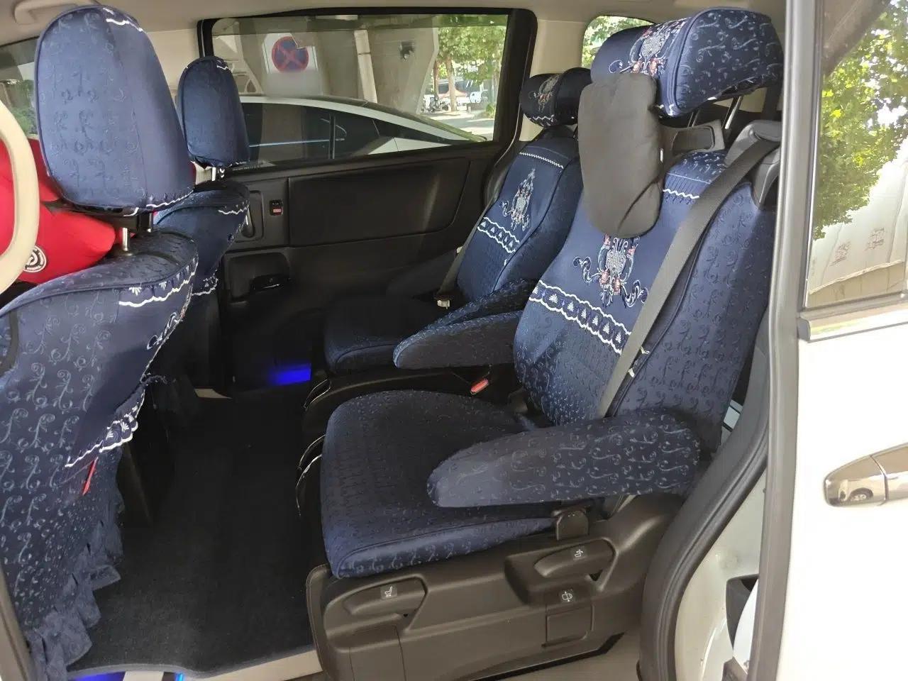 Honda Odyssey 2024 2.0L eHEV Sharp & Enjoy Edition — миниатюра 17