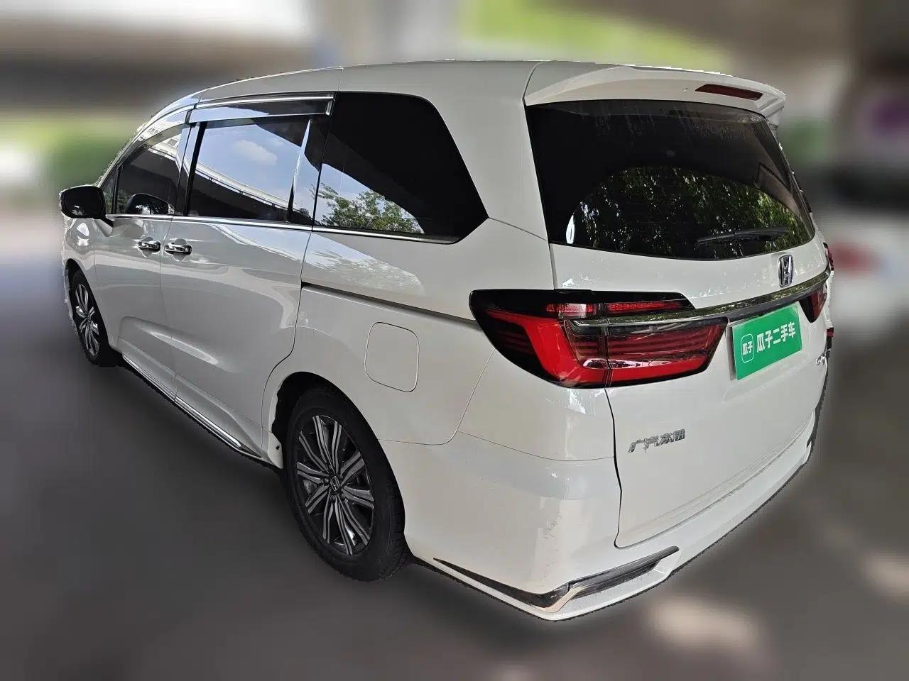 Honda Odyssey 2024 2.0L eHEV Sharp & Enjoy Edition — миниатюра 4