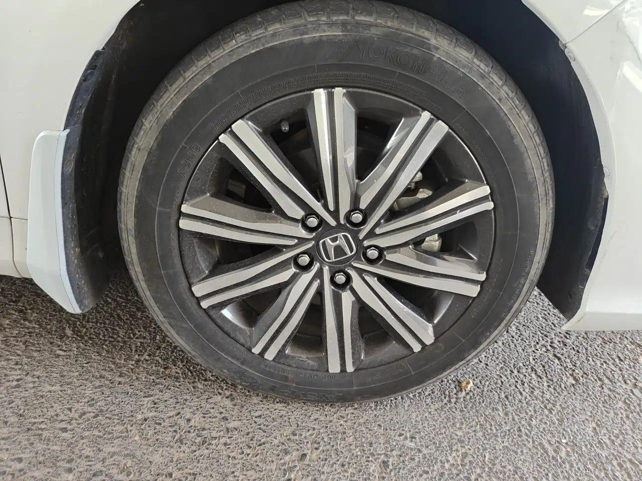 Honda Odyssey 2024 2.0L eHEV Sharp & Enjoy Edition — миниатюра 8