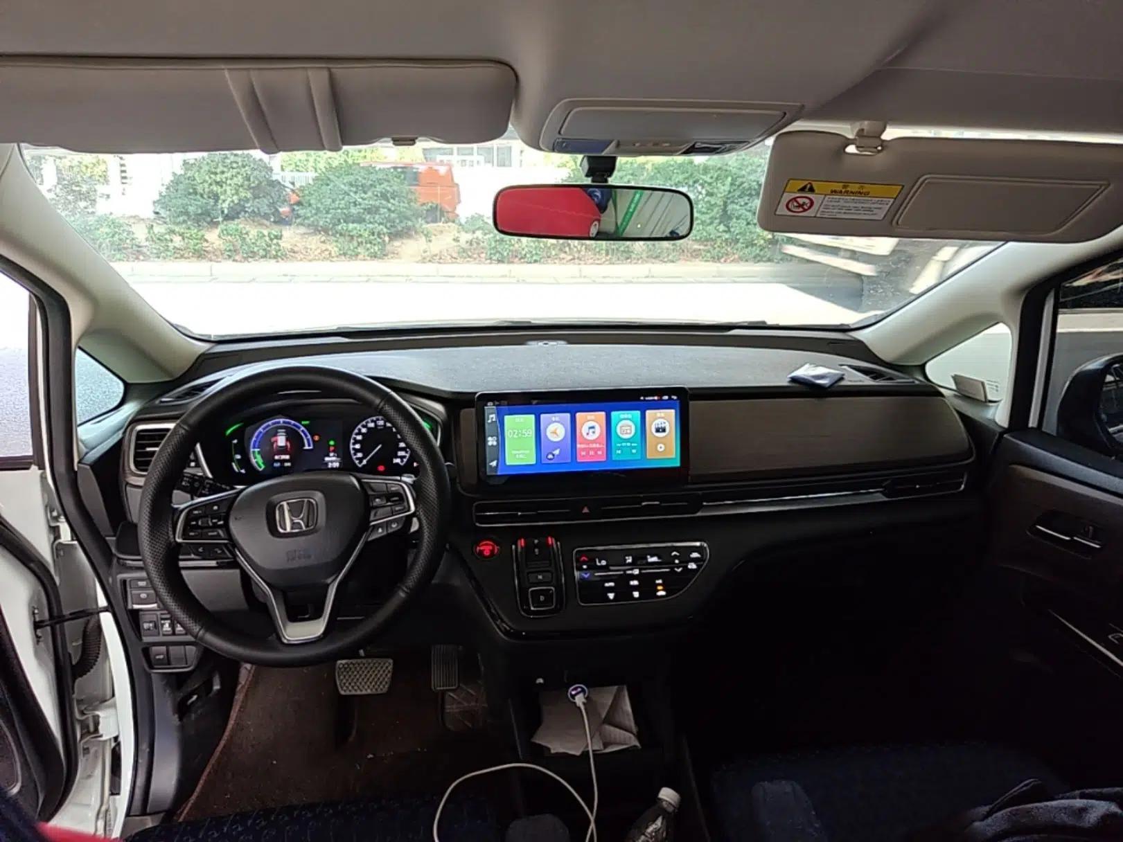 Honda Odyssey 2024 2.0L eHEV Sharp & Enjoy Edition — миниатюра 9