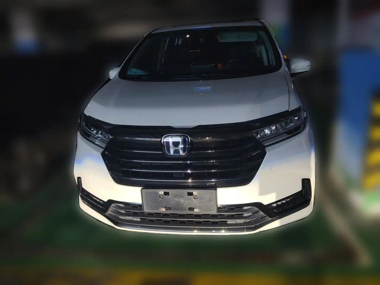Honda Odyssey 2024 2.0L eHEV Sharp·Luxury Edition — миниатюра 2