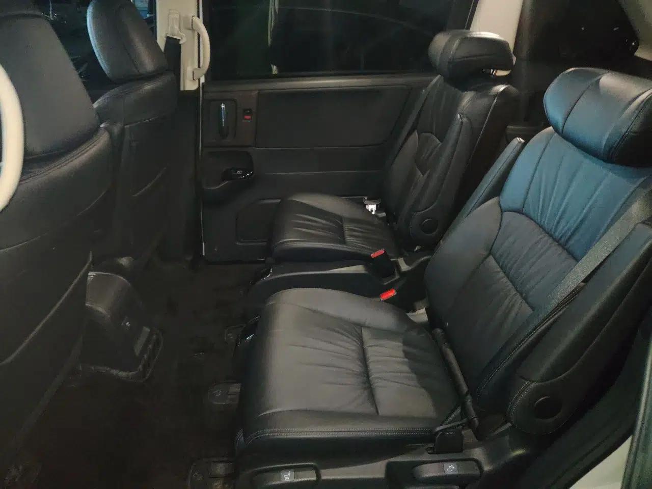 Honda Odyssey 2024 2.0L eHEV Sharp·Luxury Edition — миниатюра 17
