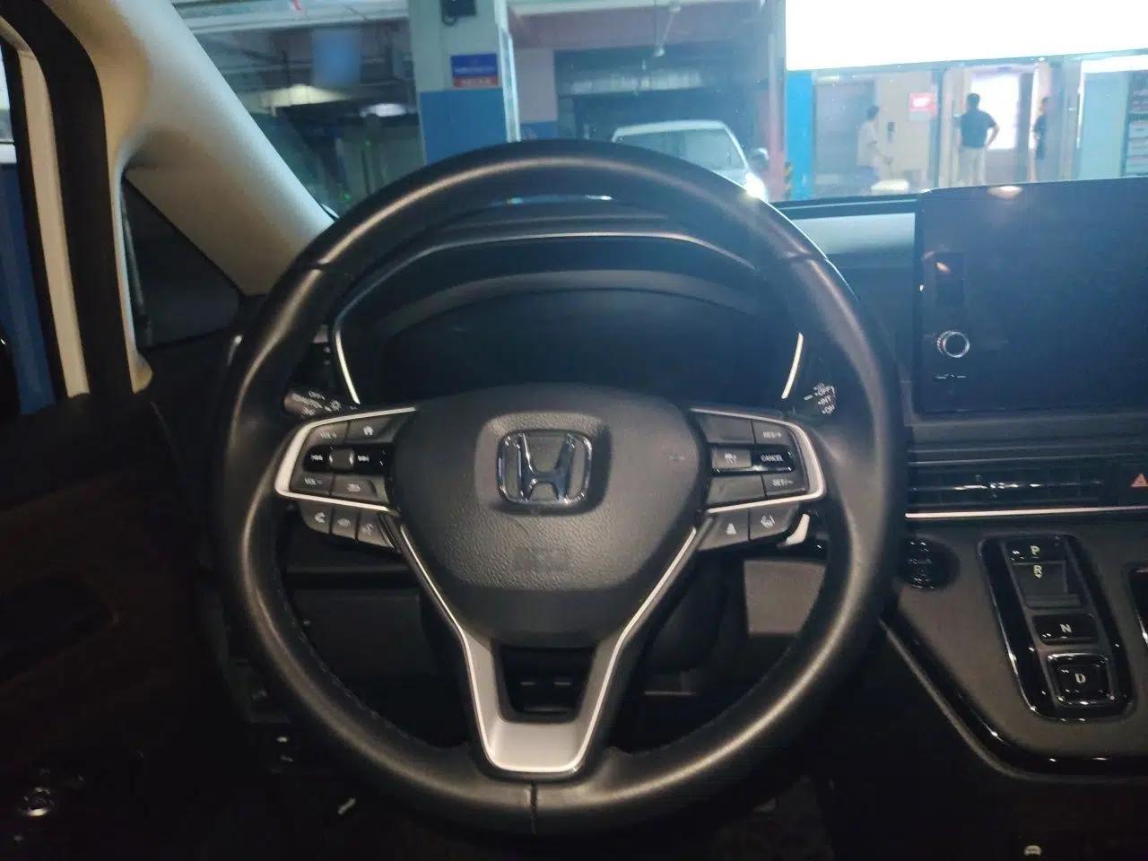 Honda Odyssey 2024 2.0L eHEV Sharp·Luxury Edition — миниатюра 10