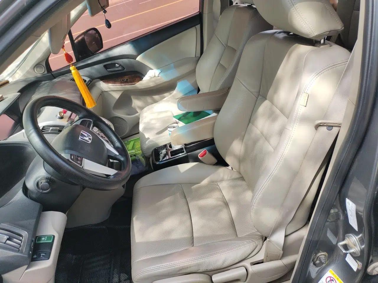 Honda Odyssey 2013 2.4L Comfort Edition — миниатюра 15