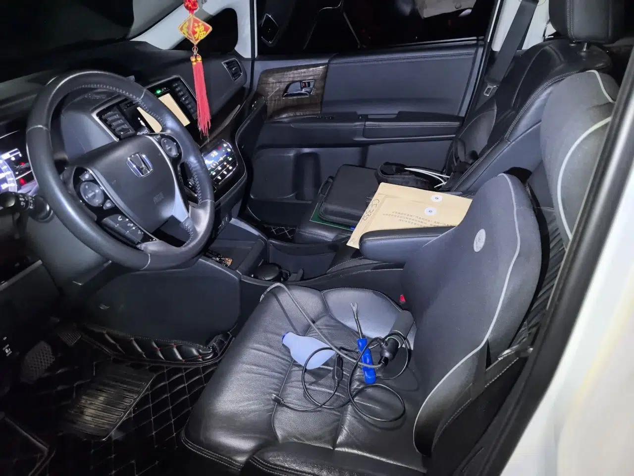 Honda Odyssey 2017 2.4L Smart Edition — миниатюра 15