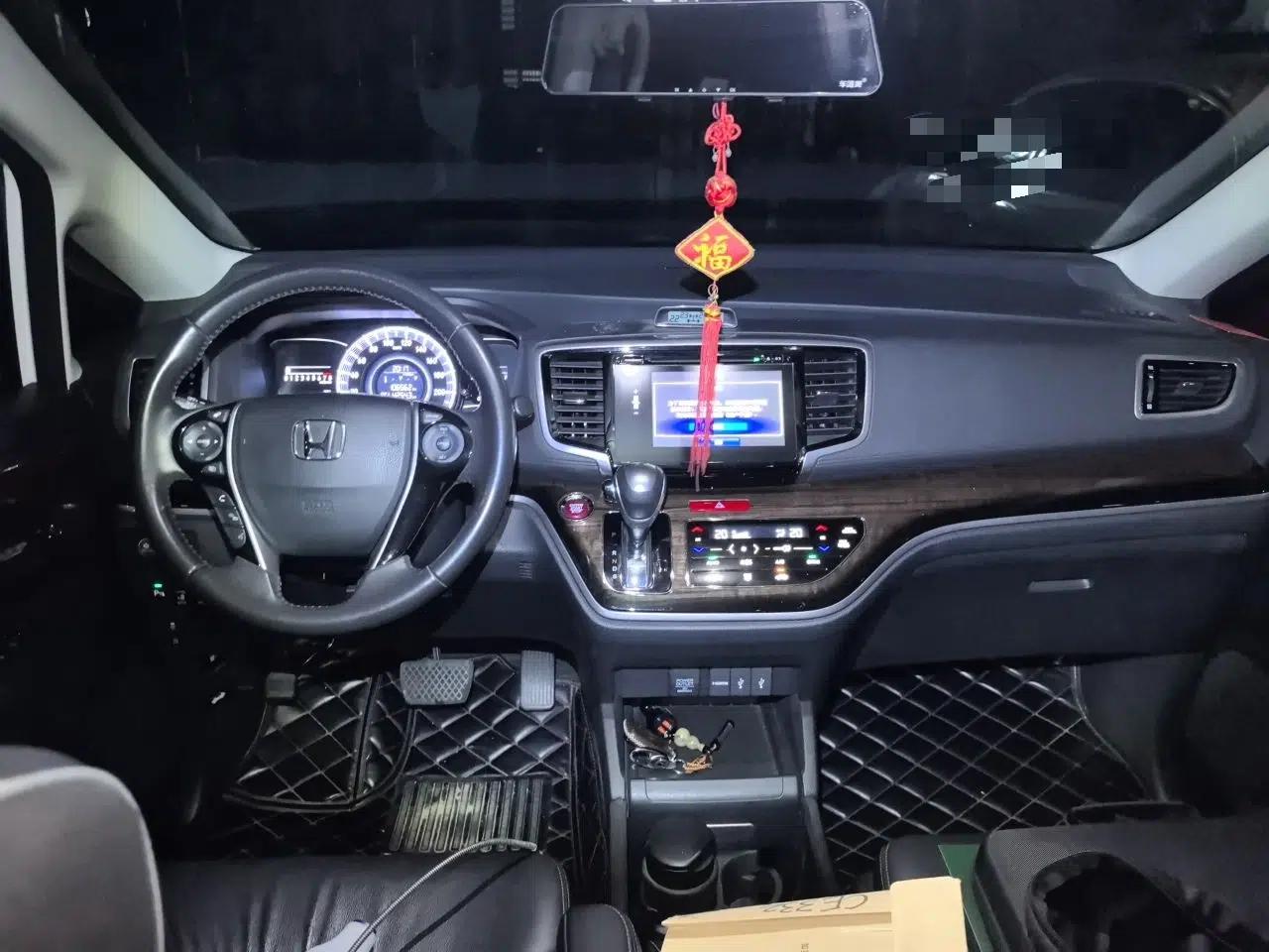 Honda Odyssey 2017 2.4L Smart Edition — миниатюра 9