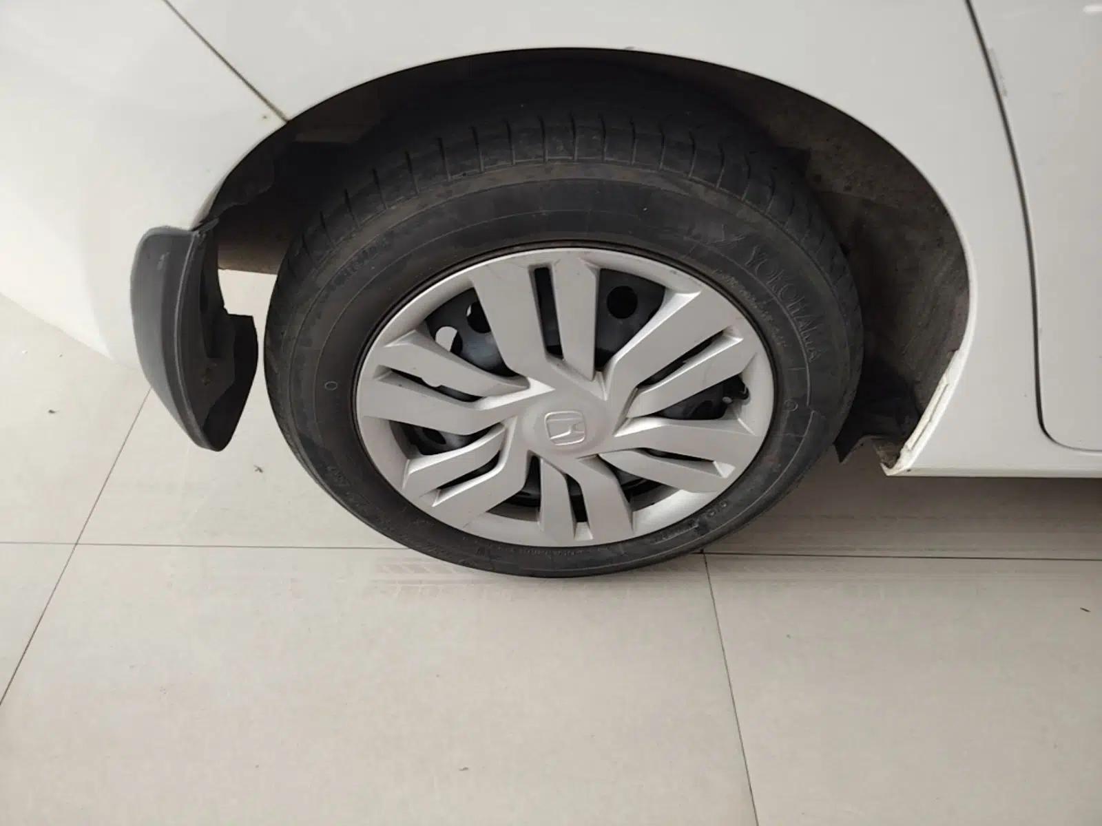 Honda Fit 2014 1.5L LX CVT Comfort Model — миниатюра 11