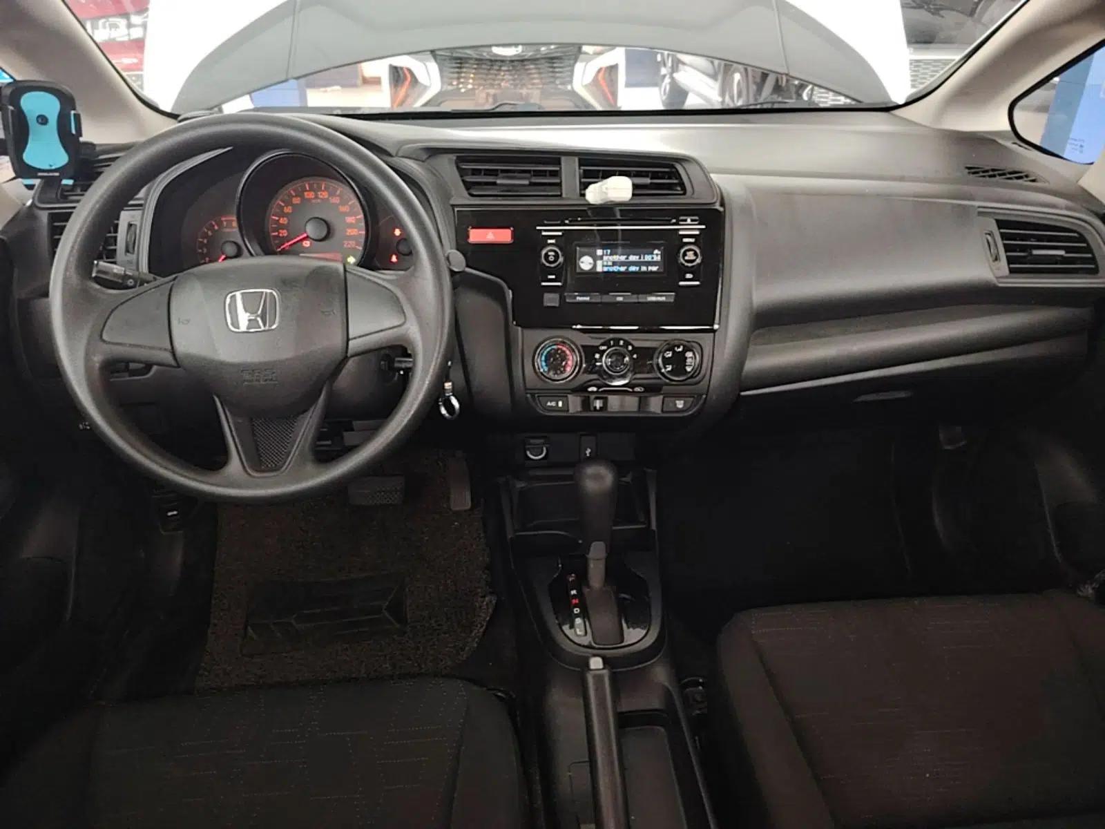 Honda Fit 2014 1.5L LX CVT Comfort Model — миниатюра 12