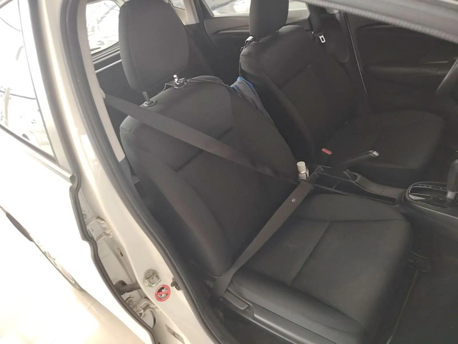 Honda Fit 2014 1.5L LX CVT Comfort Model — миниатюра 19