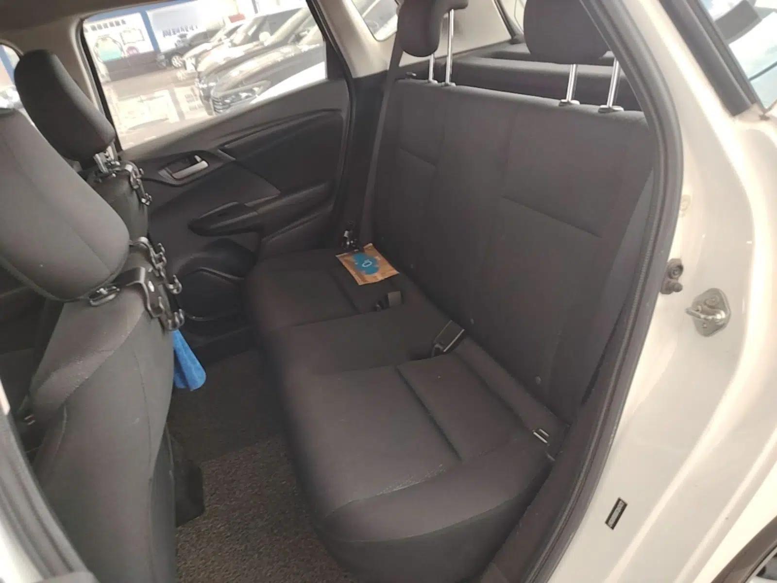 Honda Fit 2014 1.5L LX CVT Comfort Model — миниатюра 20