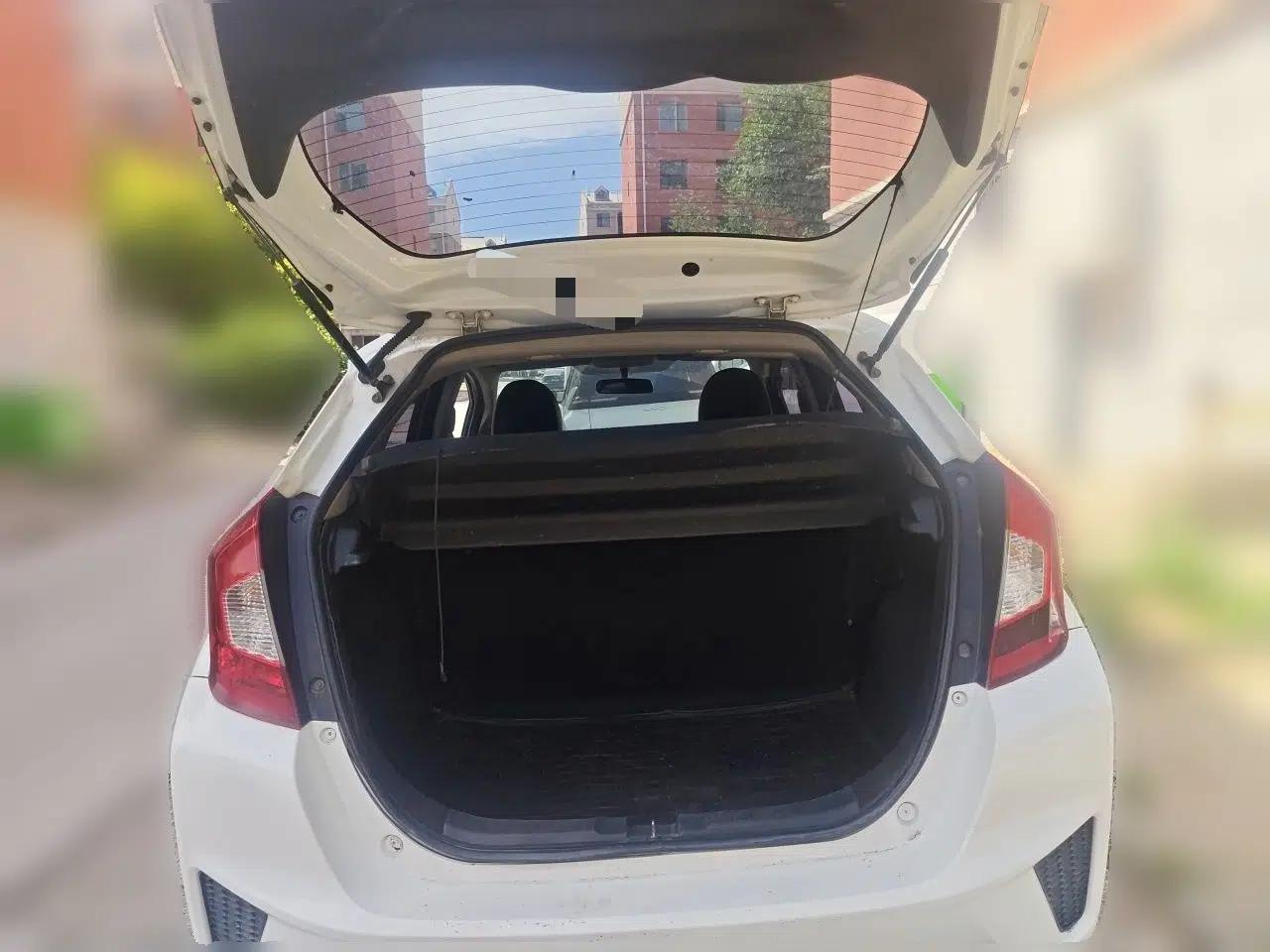 Honda Fit 2014 1.5L LX Manual Comfort Model — миниатюра 19