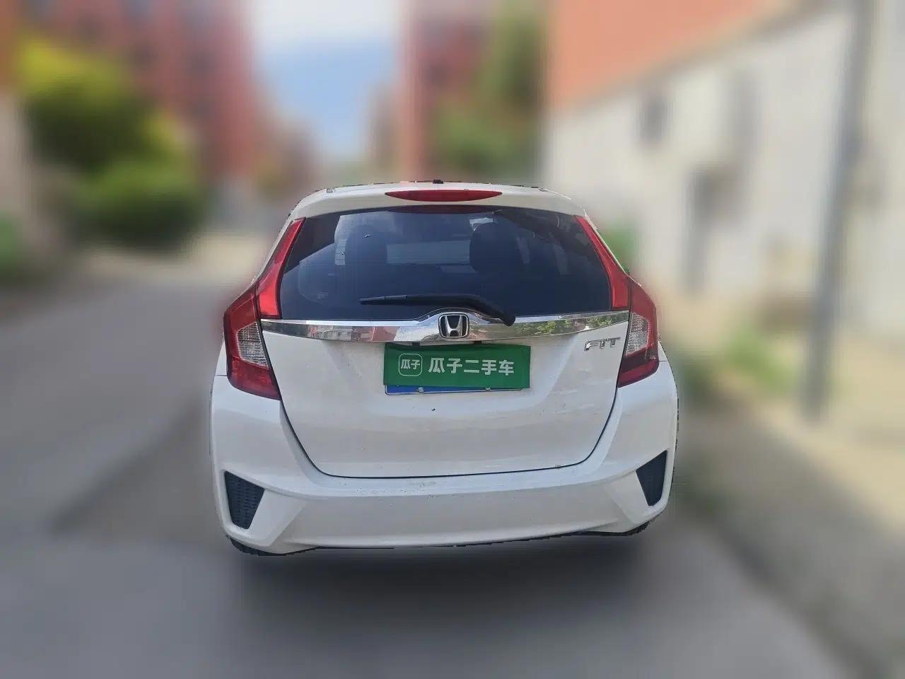 Honda Fit 2014 1.5L LX Manual Comfort Model — миниатюра 5