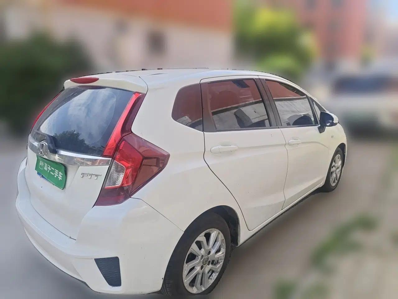 Honda Fit 2014 1.5L LX Manual Comfort Model — миниатюра 6