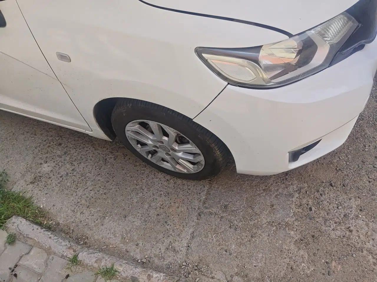 Honda Fit 2014 1.5L LX Manual Comfort Model — миниатюра 8