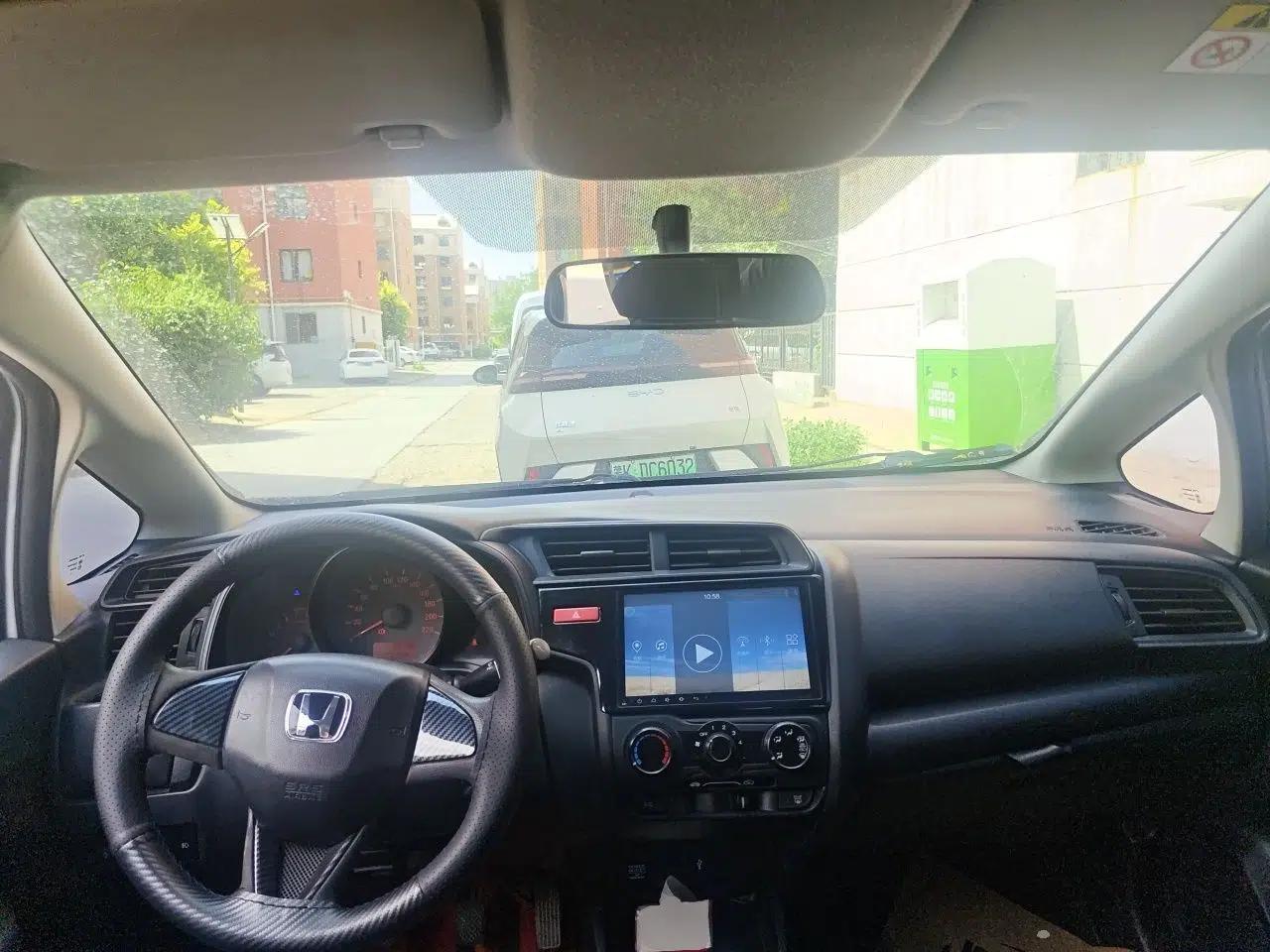 Honda Fit 2014 1.5L LX Manual Comfort Model — миниатюра 9