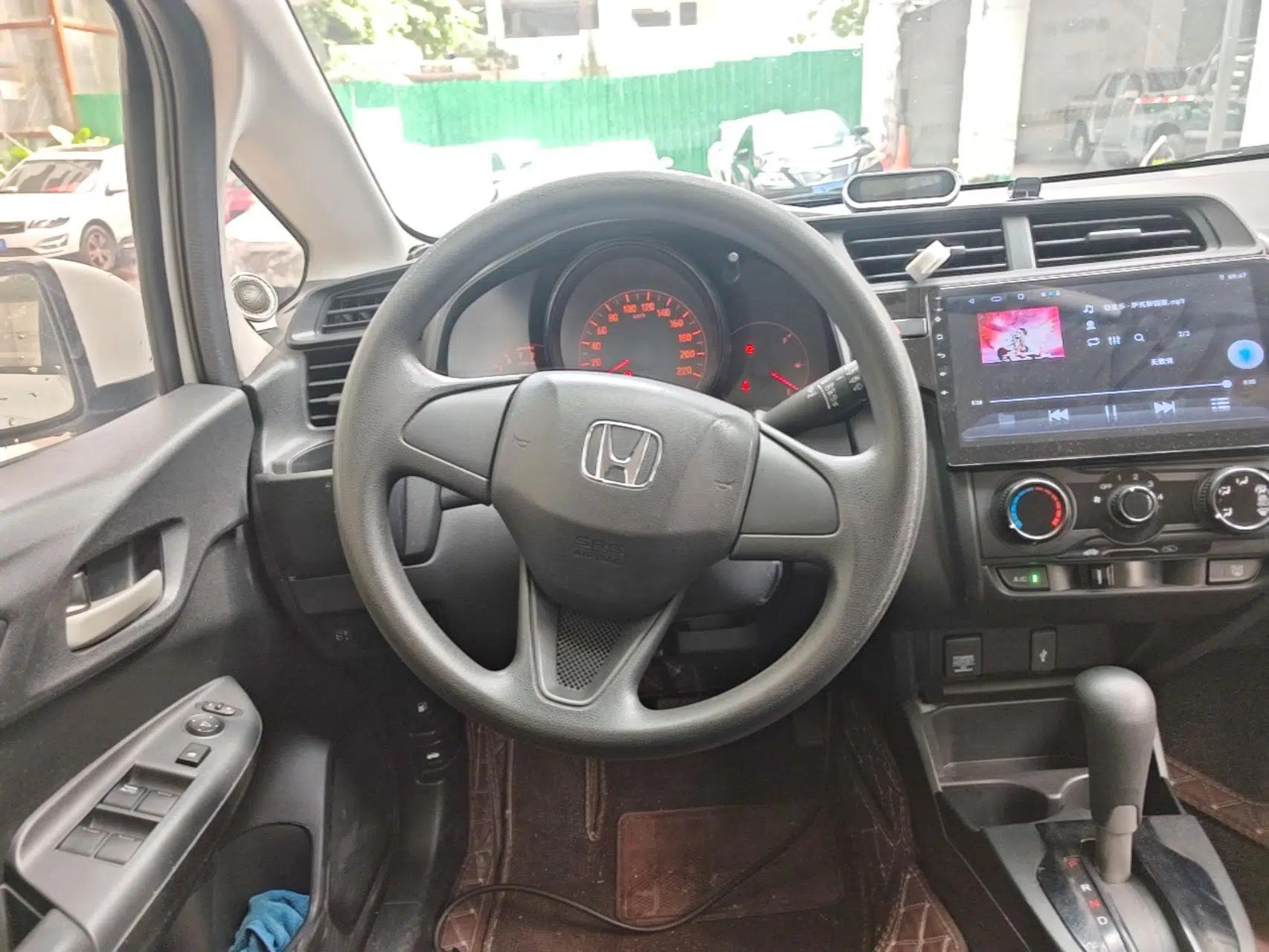 Honda Fit 2018 1.5L CVT Comfort Version — миниатюра 13