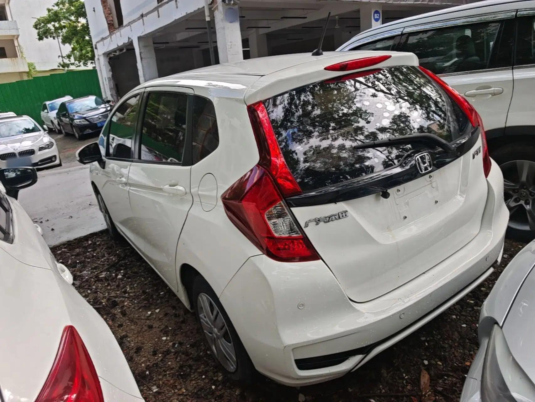 Honda Fit 2018 1.5L CVT Comfort Version — миниатюра 4