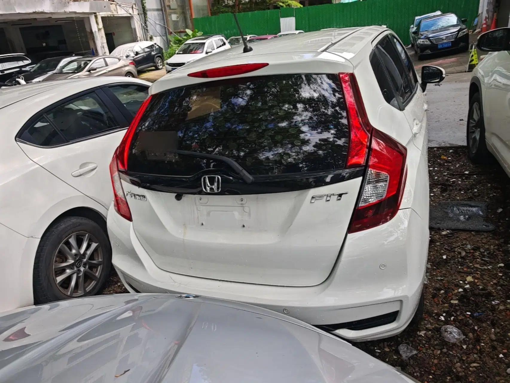 Honda Fit 2018 1.5L CVT Comfort Version — миниатюра 5