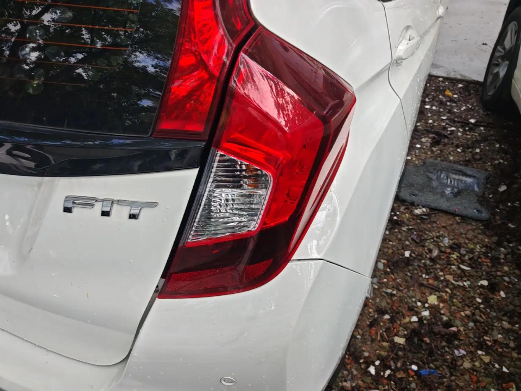 Honda Fit 2018 1.5L CVT Comfort Version — миниатюра 9
