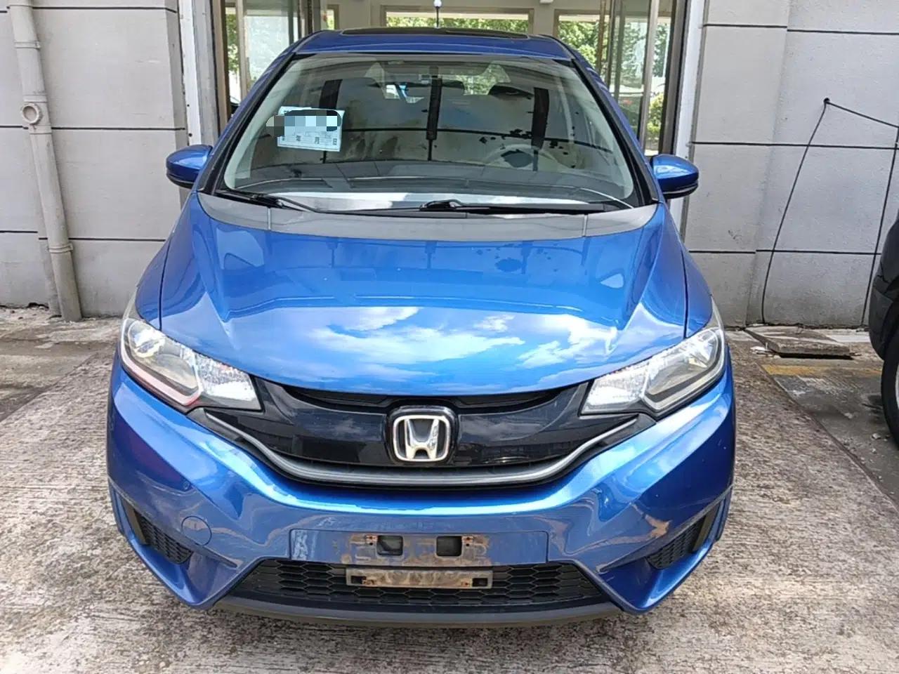 Honda Fit 2016 1.5L LXS CVT Comfort Sunroof Version — миниатюра 2