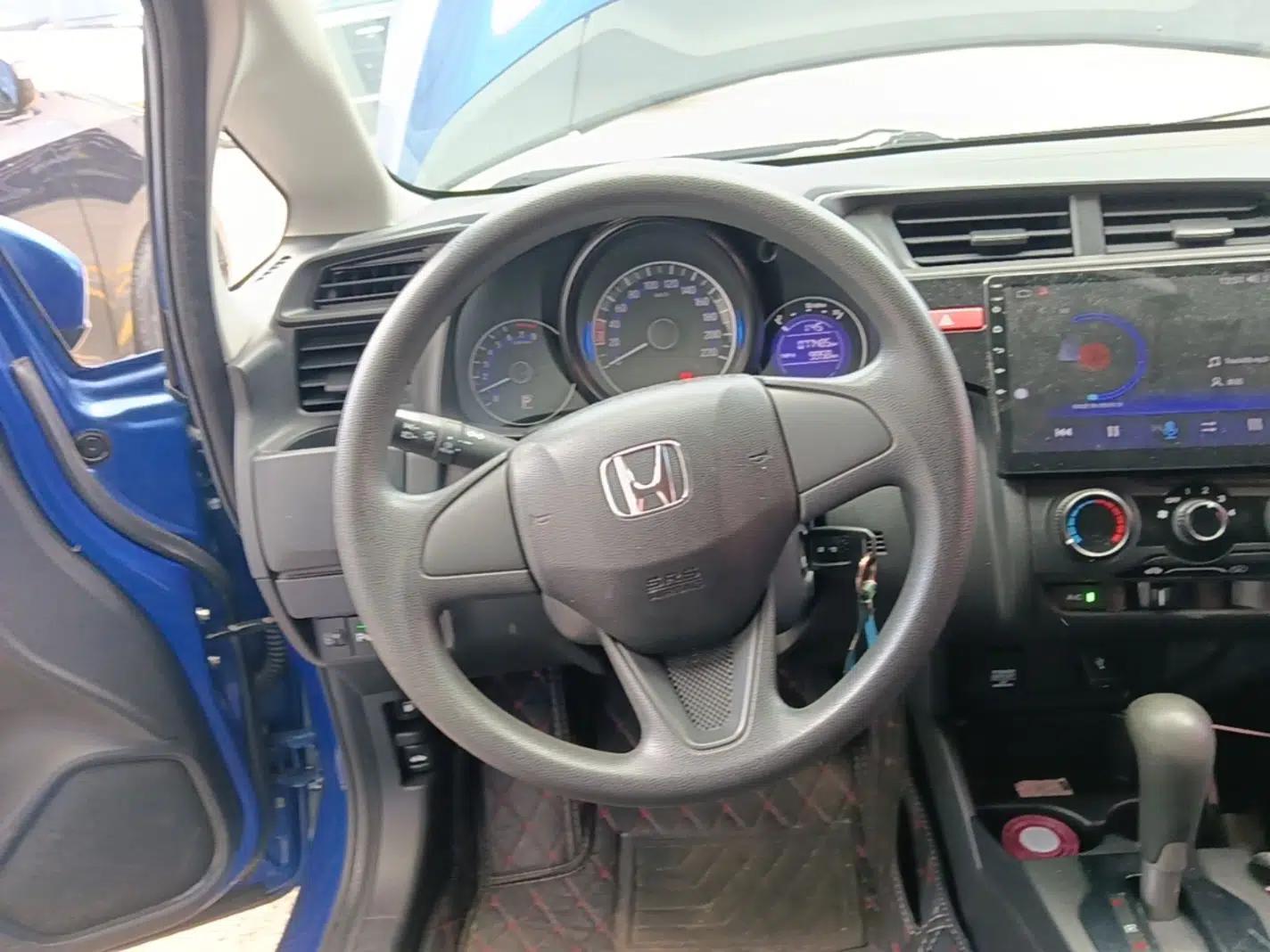 Honda Fit 2016 1.5L LXS CVT Comfort Sunroof Version — миниатюра 13