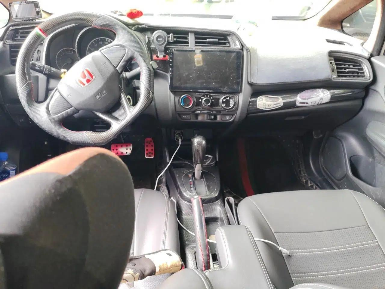 Honda Fit 2016 1.5L LX CVT Comfort Model — миниатюра 9