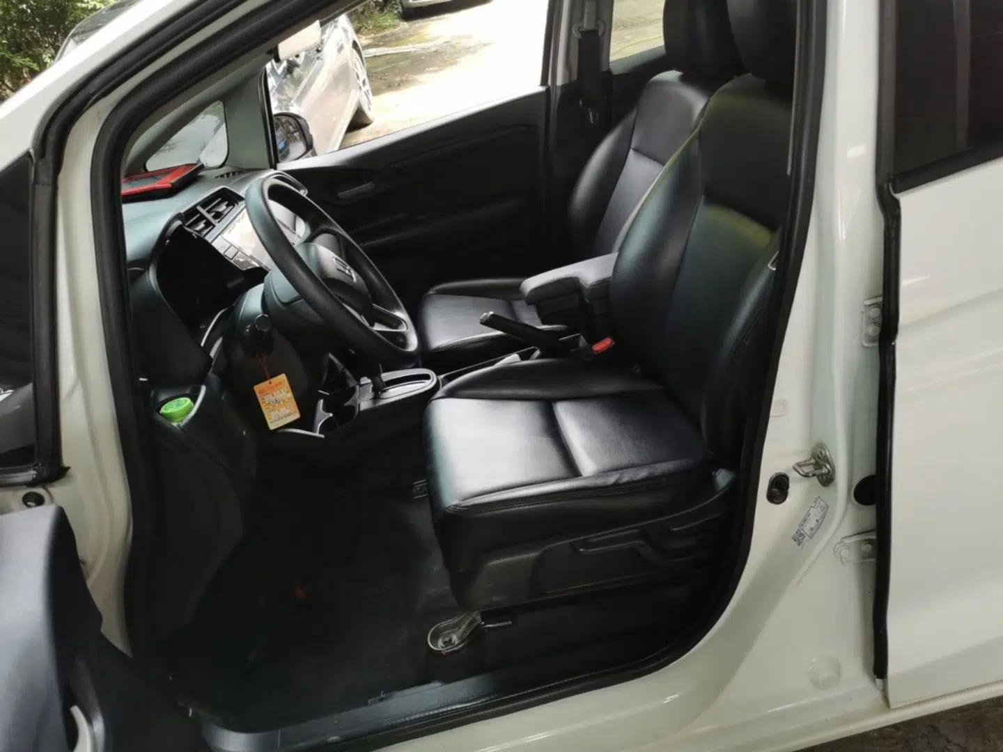 Honda Fit 2018 1.5L CVT Comfort Version — миниатюра 17