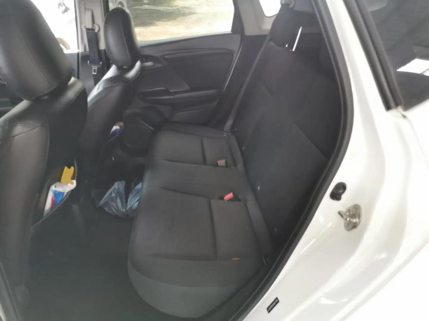 Honda Fit 2018 1.5L CVT Comfort Version — миниатюра 20