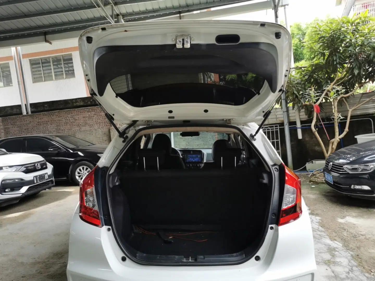 Honda Fit 2018 1.5L CVT Comfort Version — миниатюра 22
