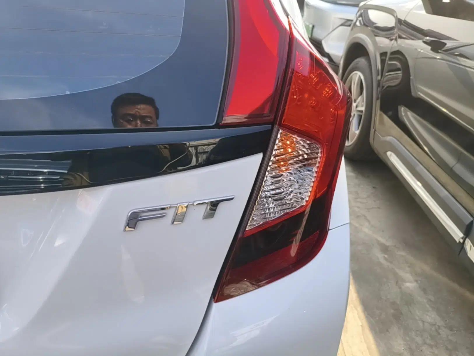 Honda Fit 2018 1.5L CVT Comfort Version — миниатюра 14