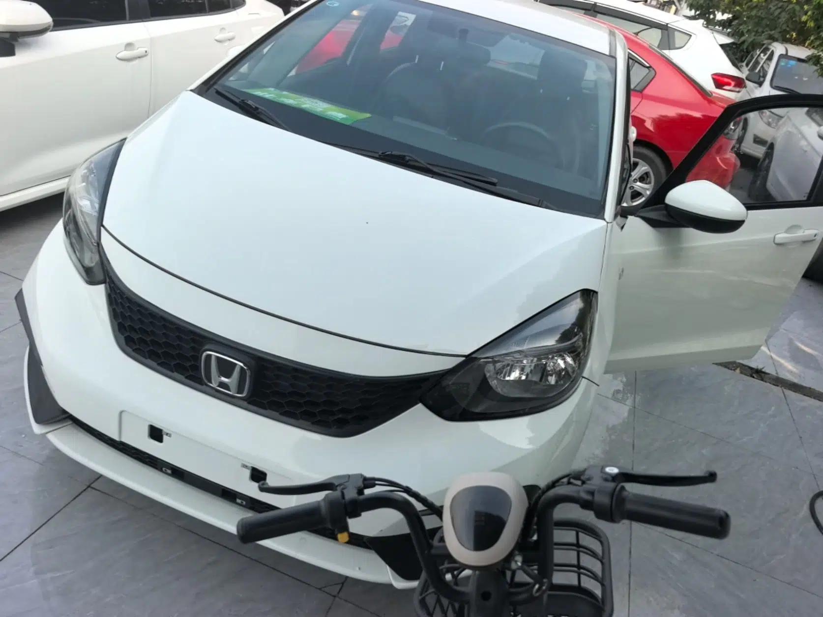 Honda Fit 2021 1.5L CVT Trend Edition — миниатюра 1