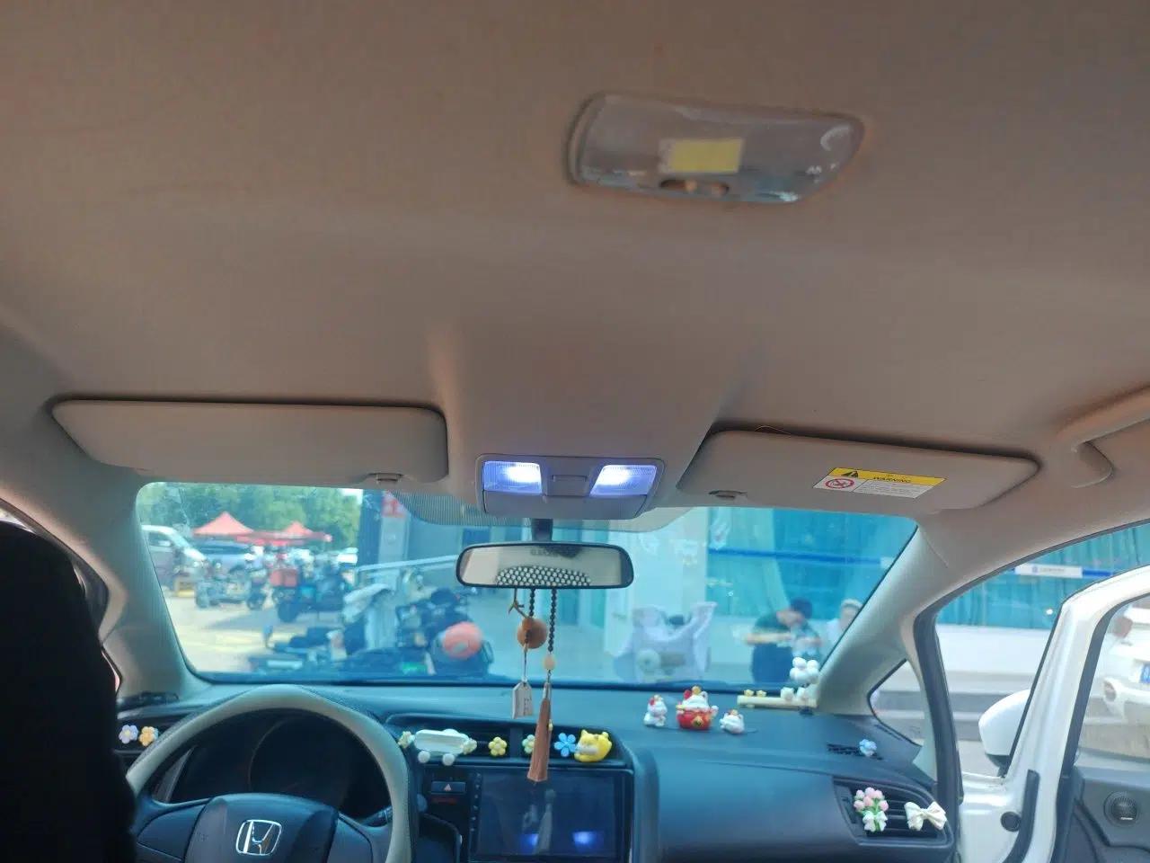 Honda Fit 2018 1.5L CVT Comfort Version — миниатюра 18