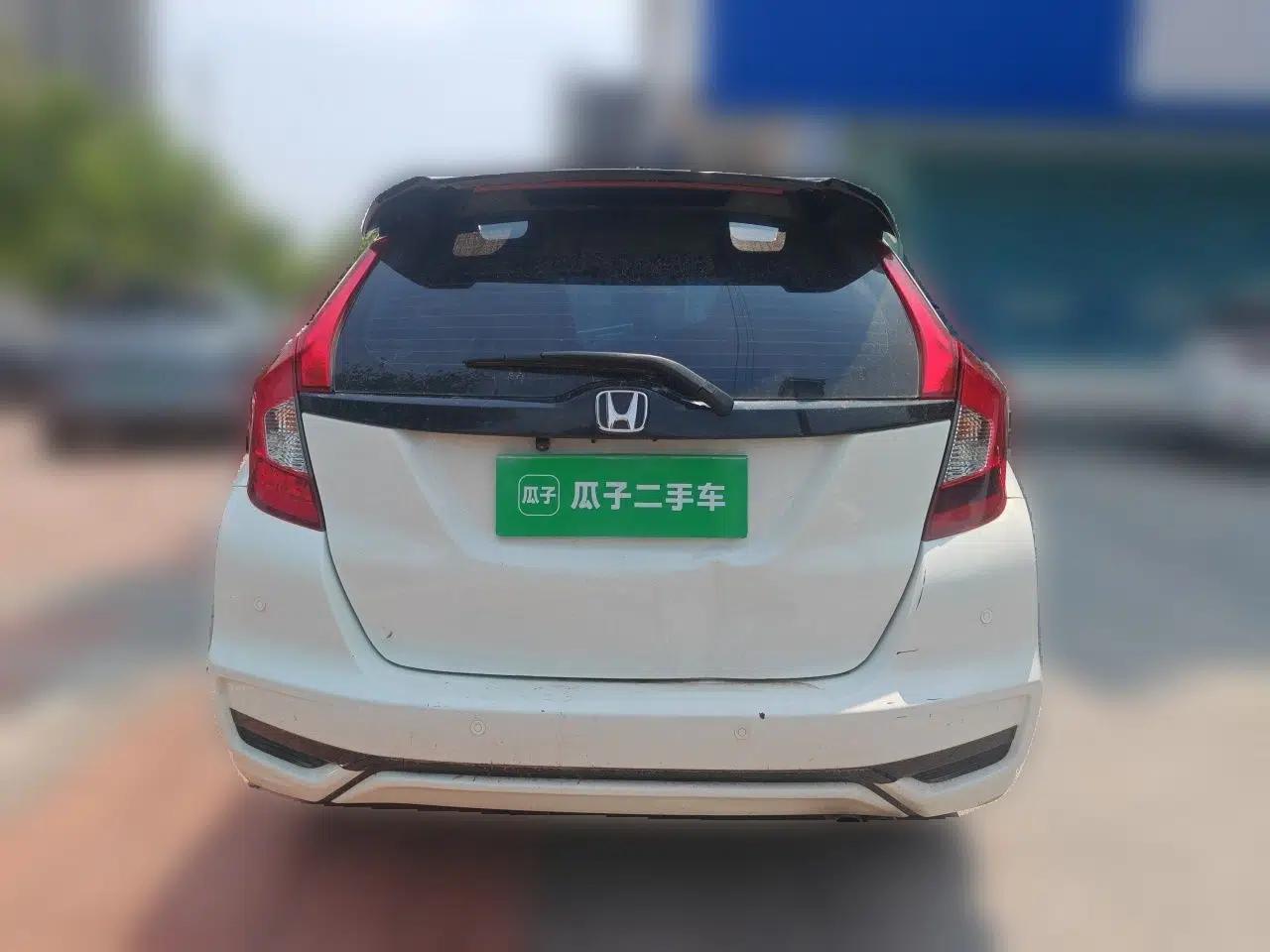 Honda Fit 2018 1.5L CVT Comfort Version — миниатюра 5