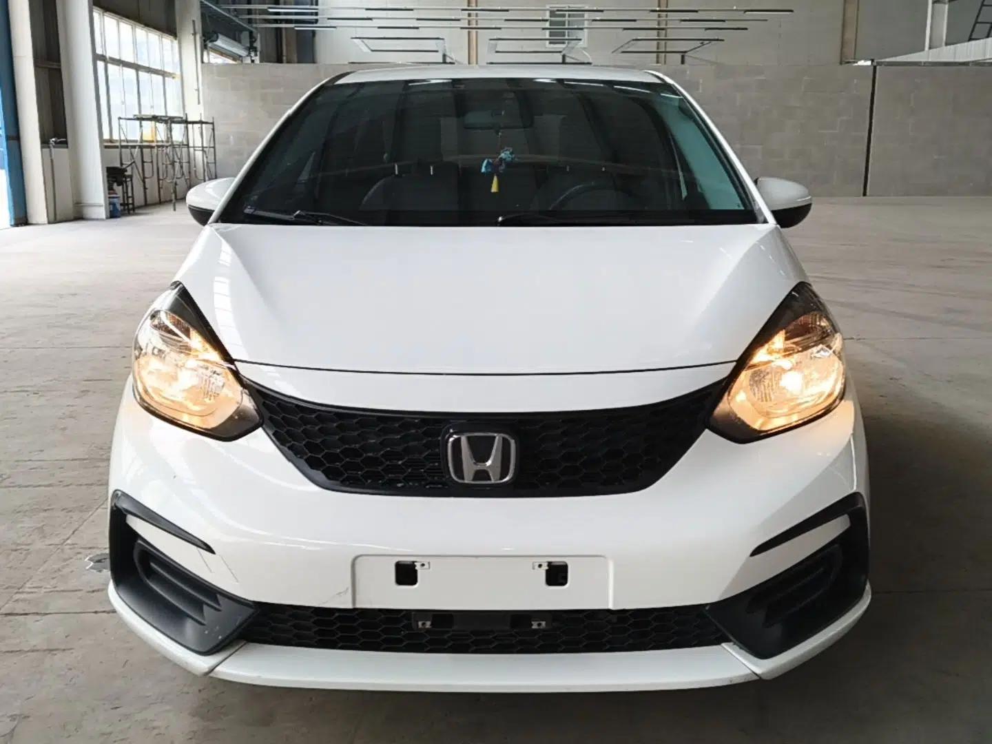 Honda Fit 2021 1.5L CVT Trend Edition — миниатюра 2