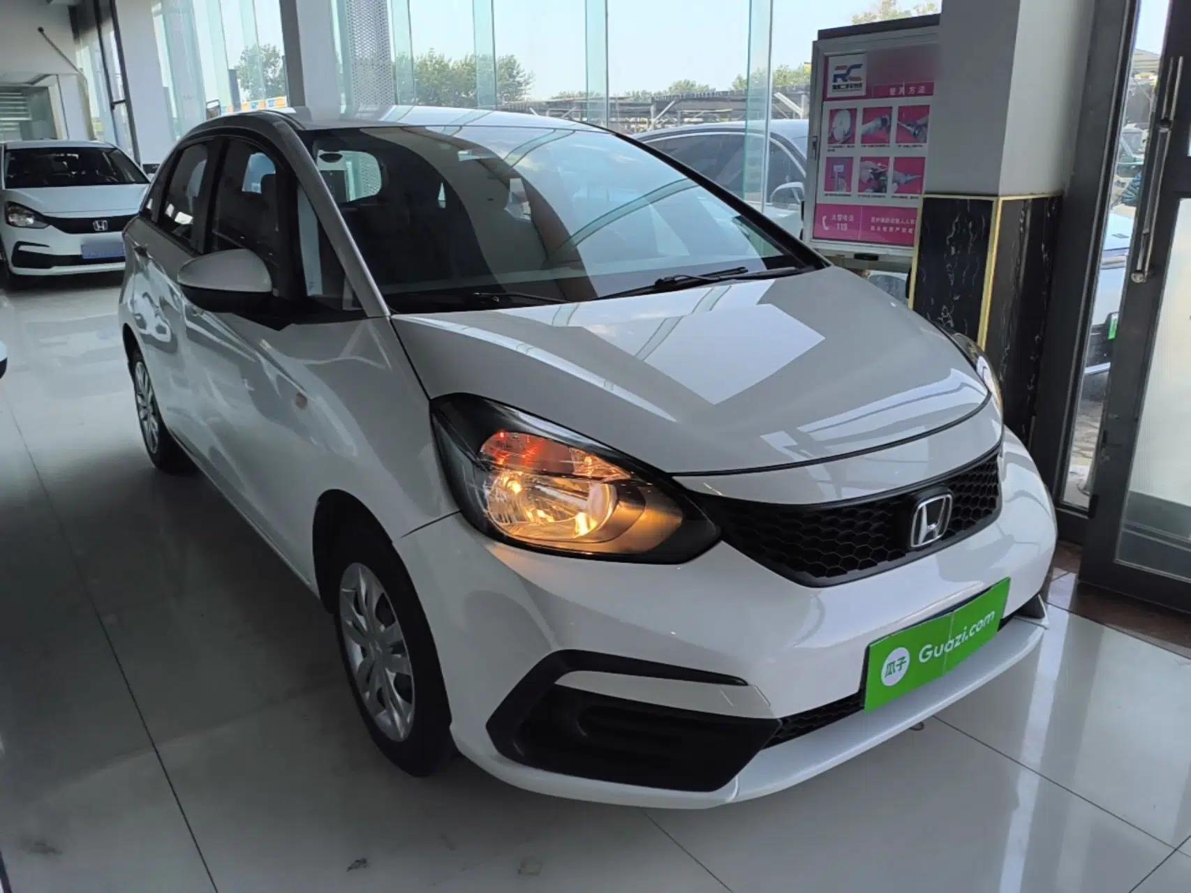 Honda Fit 2021 1.5L CVT Trend Edition — миниатюра 3