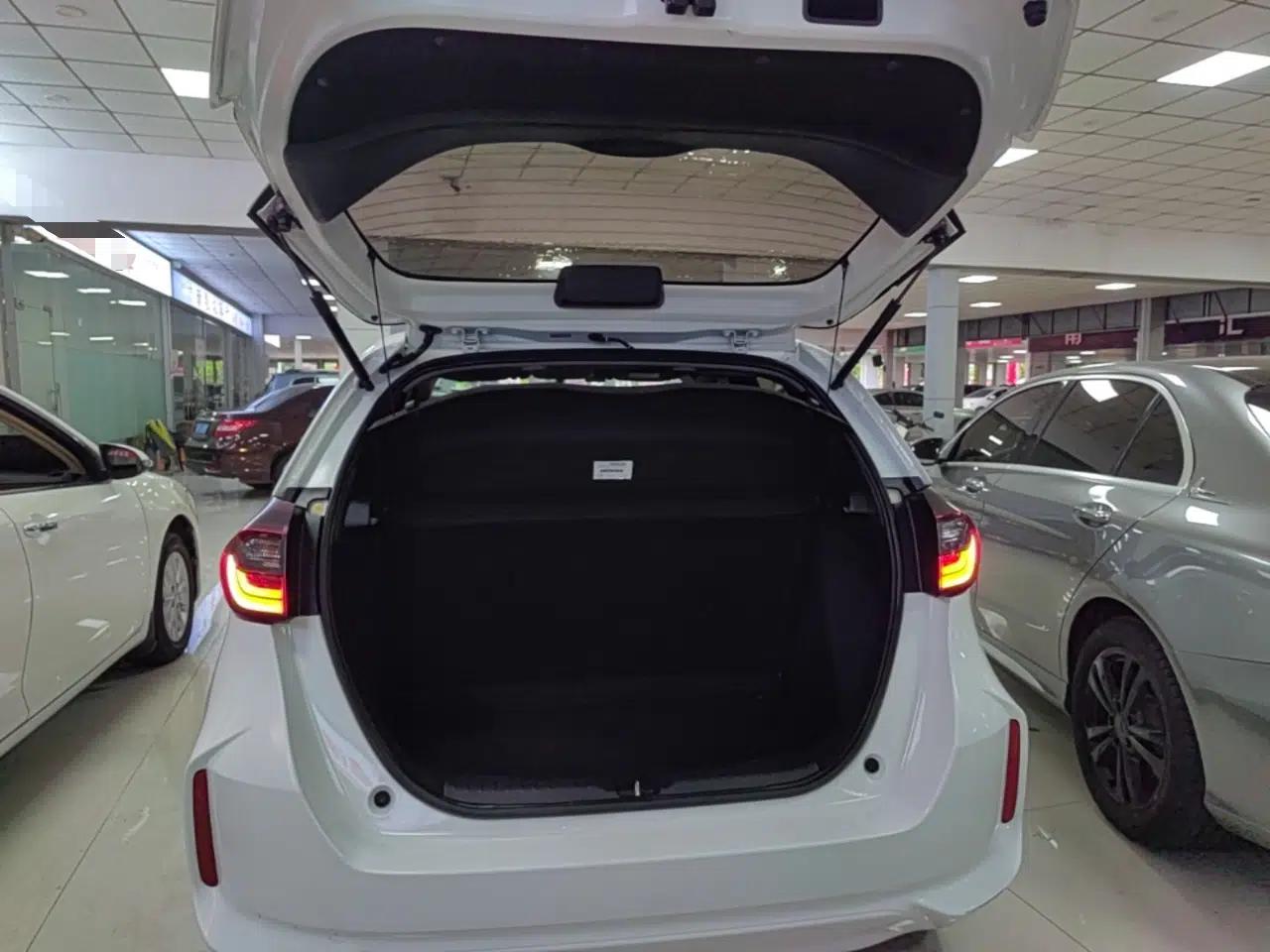 Honda Fit 2021 1.5L CVT Trendy Sports Edition — миниатюра 22