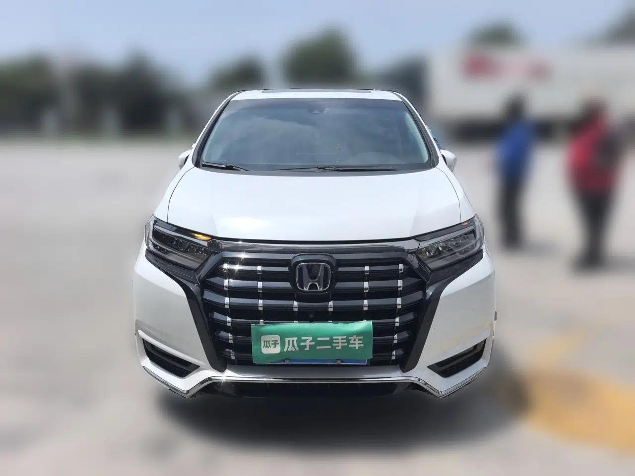 Honda Elysion 2022 2.0L eHEV Luxury Edition — миниатюра 2