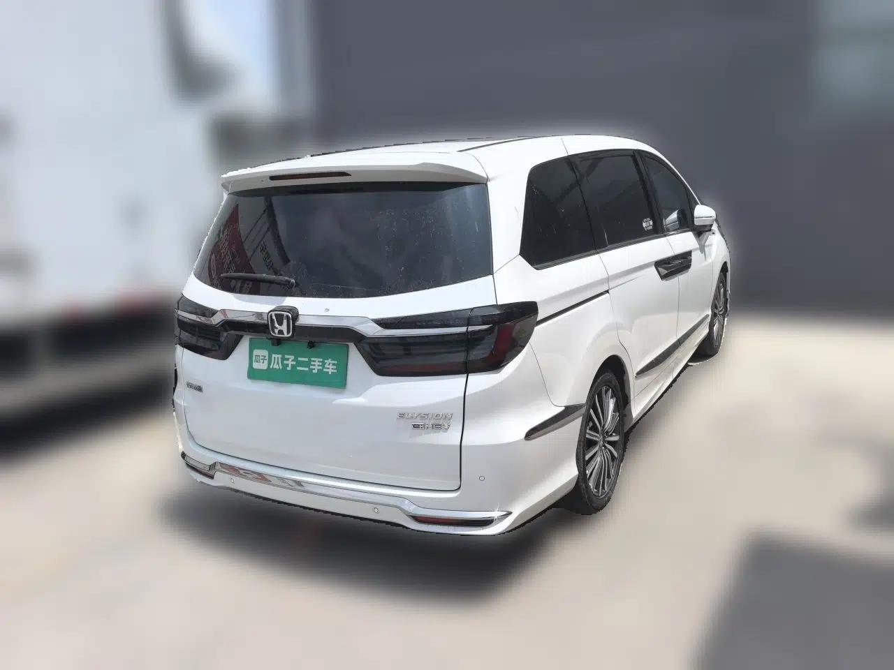 Honda Elysion 2022 2.0L eHEV Luxury Edition — миниатюра 6