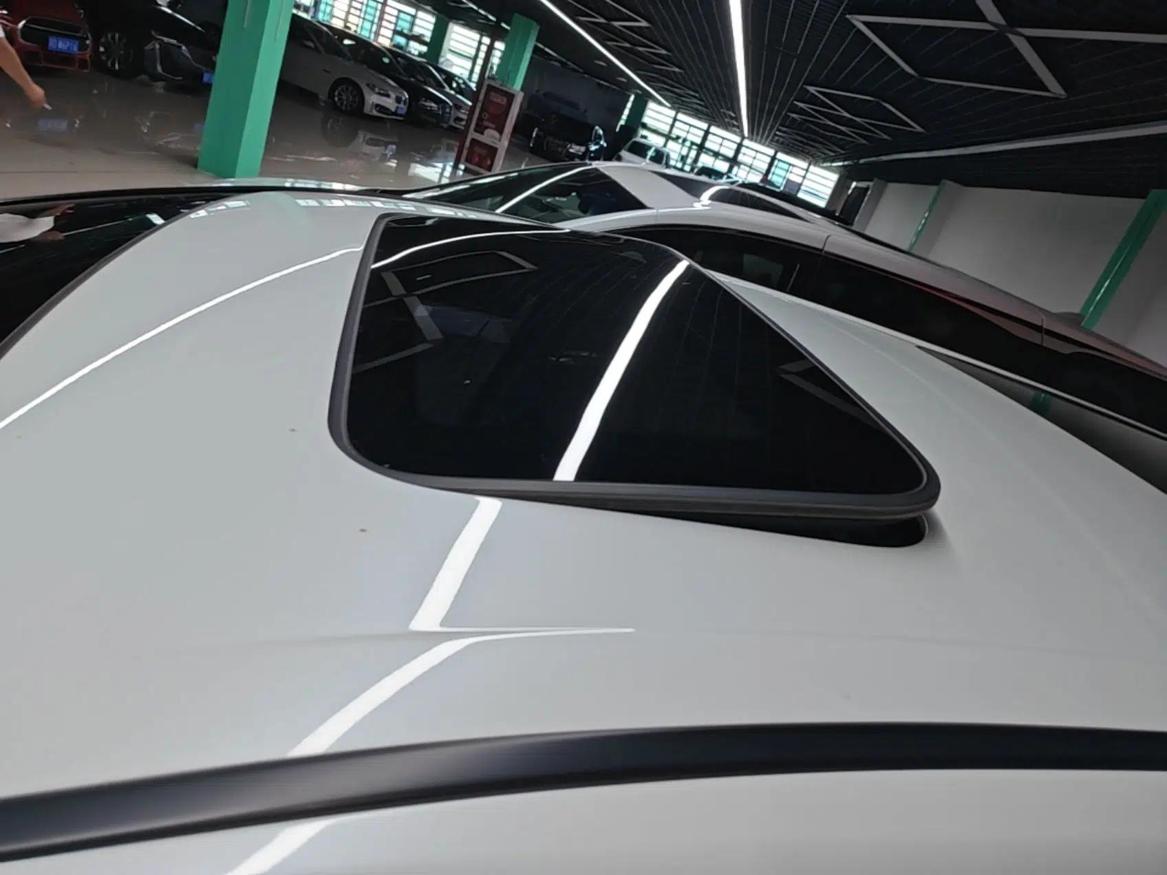 Honda Elysion 2019 2.0L Hybrid Luxury Edition — миниатюра 7