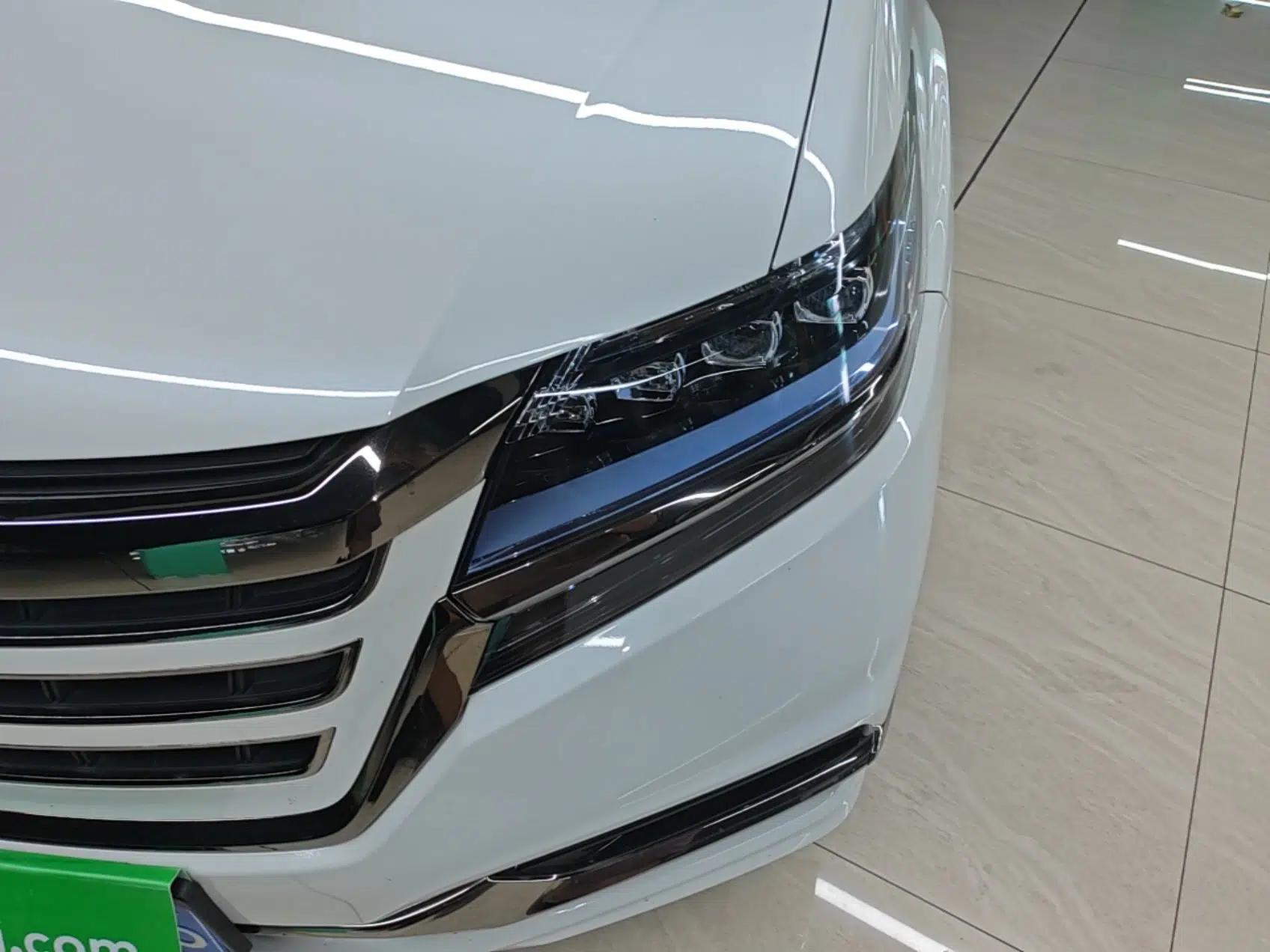 Honda Elysion 2019 2.0L Hybrid Luxury Edition — миниатюра 8