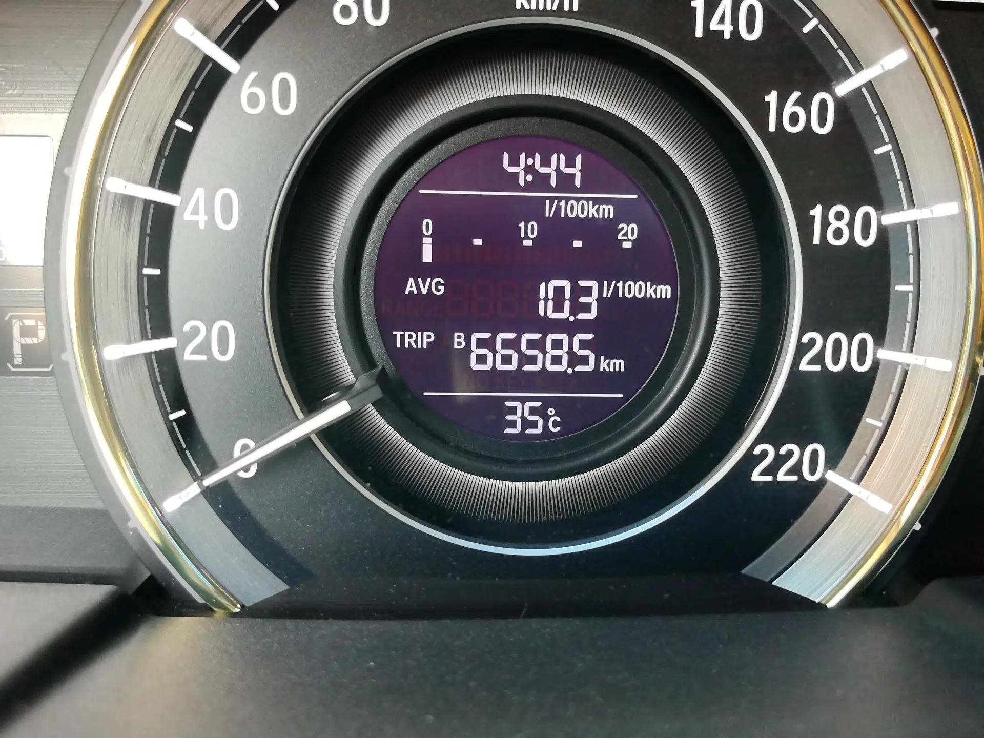 Honda Elysion 2016 2.4L Style Edition — миниатюра 12