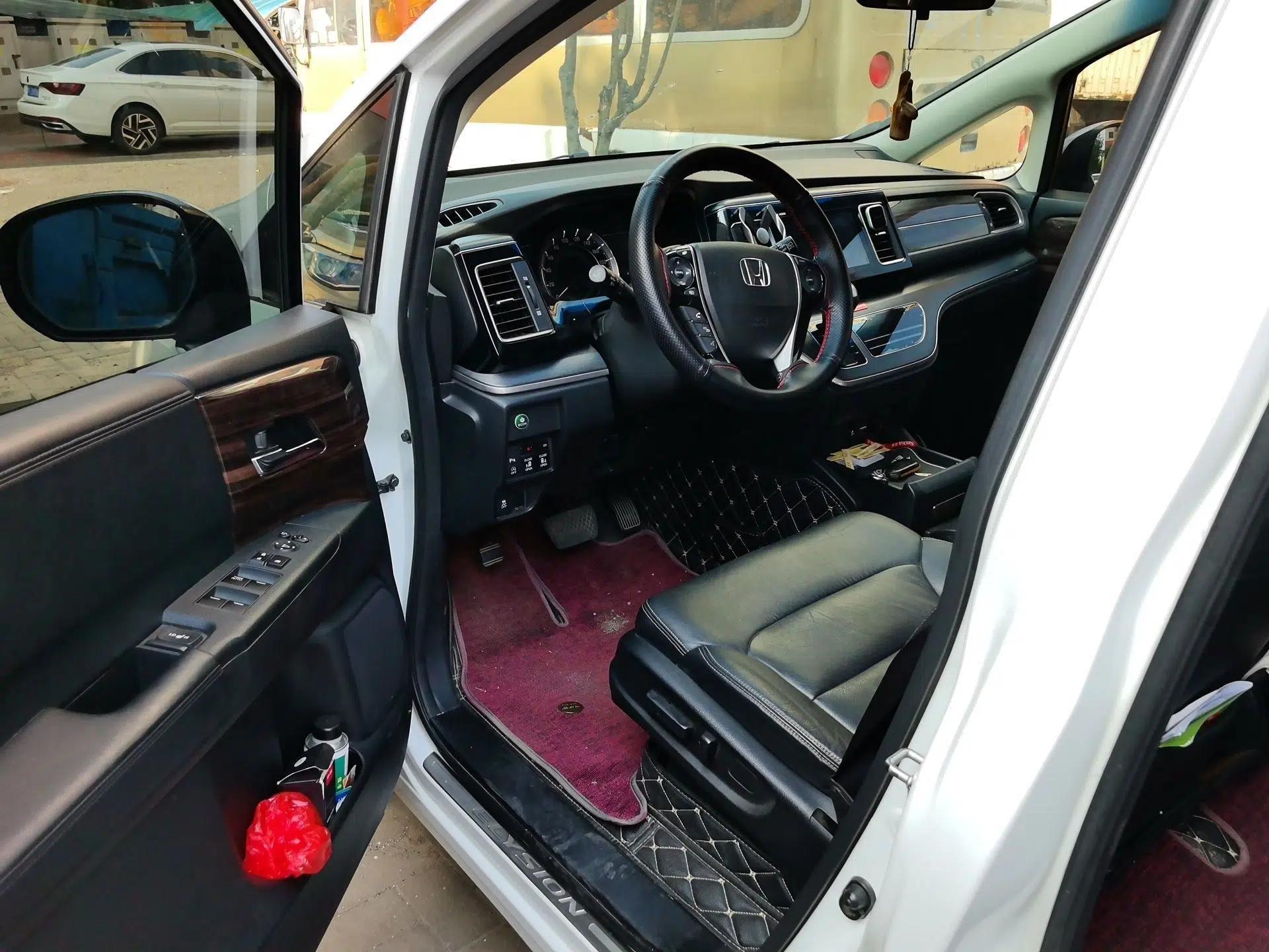 Honda Elysion 2016 2.4L Style Edition — миниатюра 16