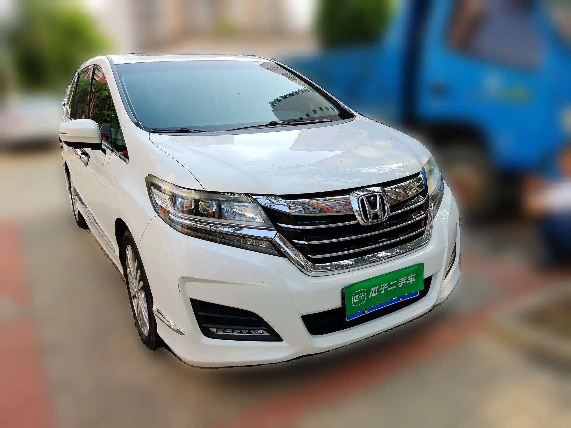 Honda Elysion 2016 2.4L Style Edition — миниатюра 3