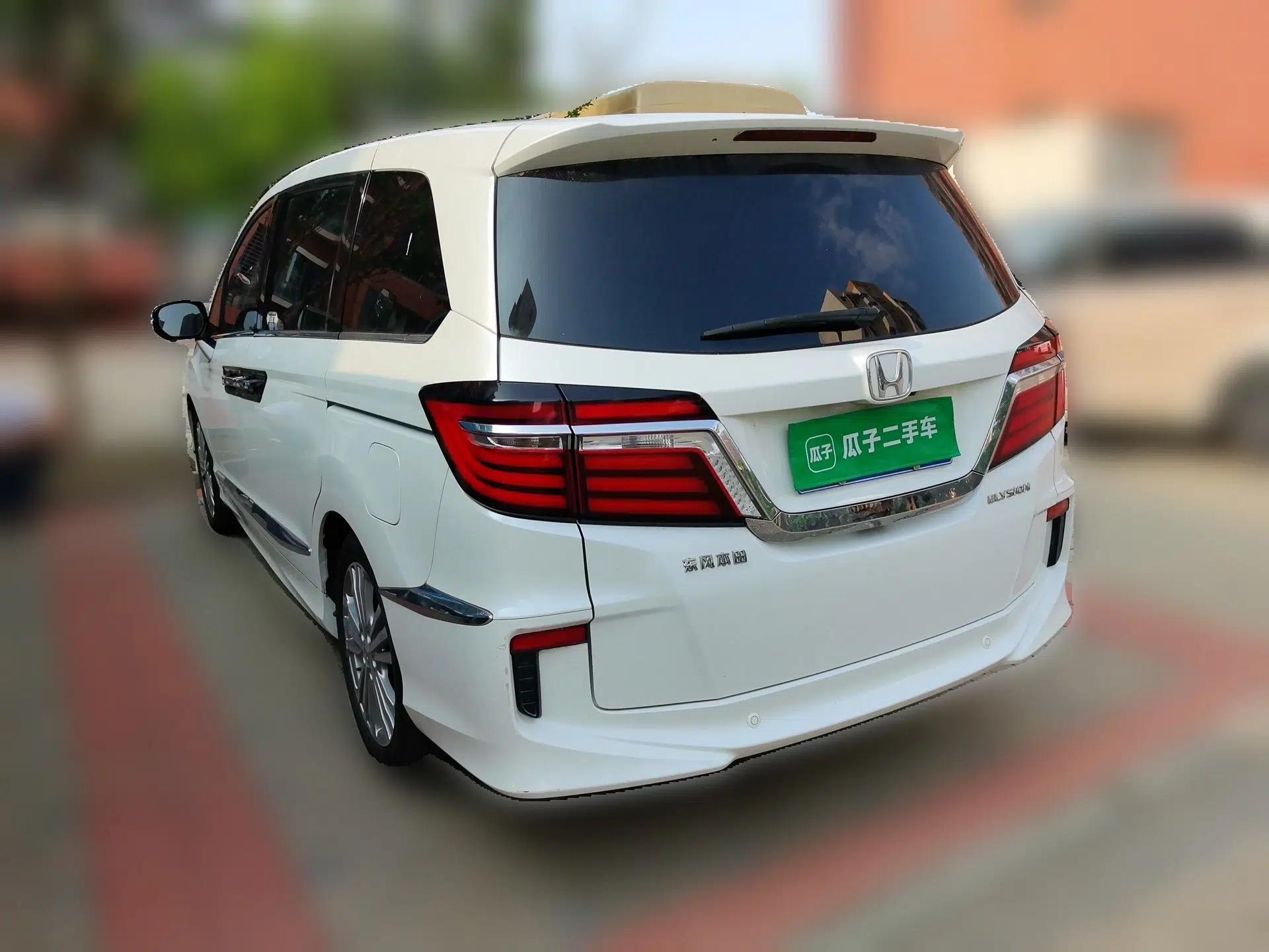 Honda Elysion 2016 2.4L Style Edition — миниатюра 4