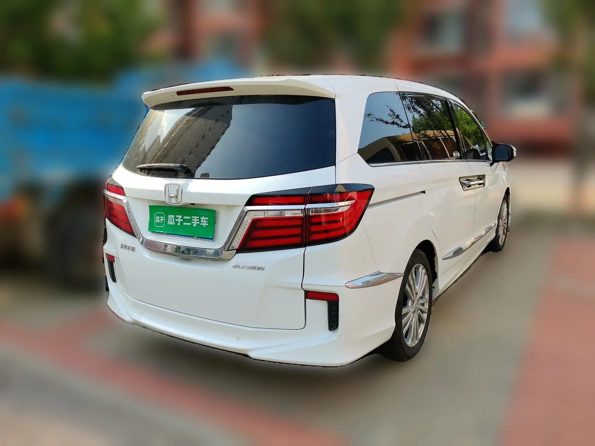 Honda Elysion 2016 2.4L Style Edition — миниатюра 6