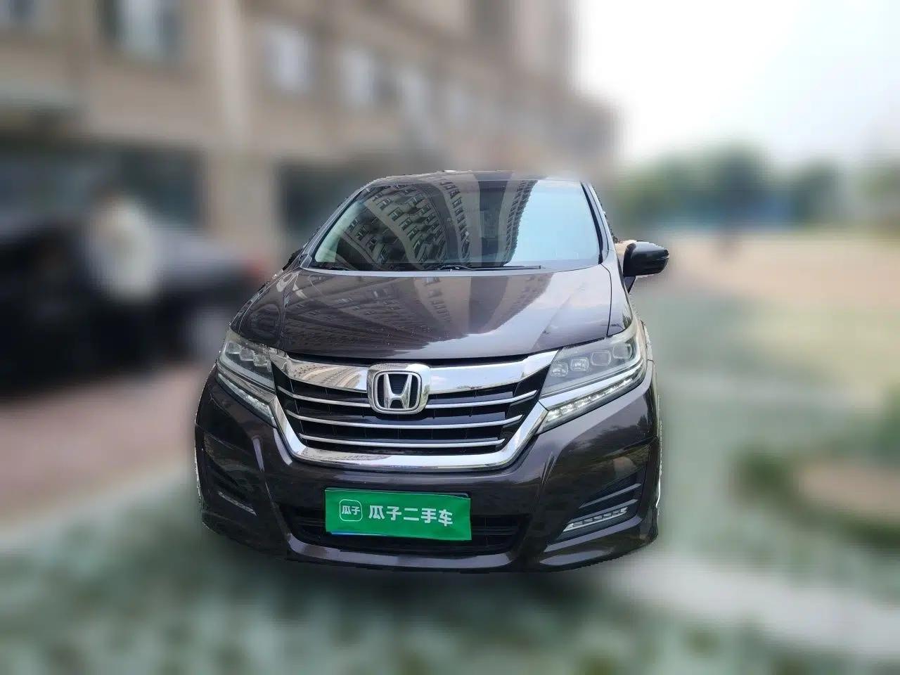 Honda Elysion 2016 2.4L Luxury Edition — миниатюра 2