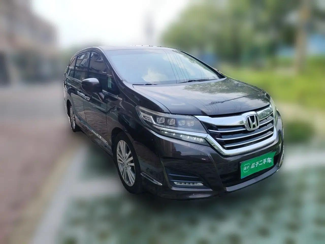 Honda Elysion 2016 2.4L Luxury Edition — миниатюра 3