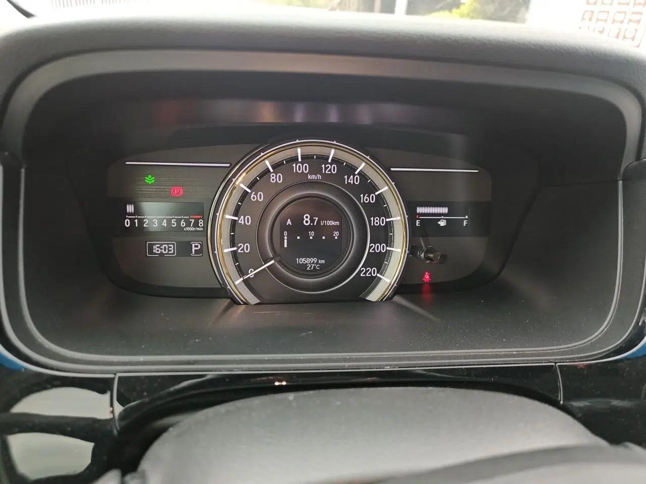 Honda Elysion 2016 2.4L Supreme Edition — миниатюра 11